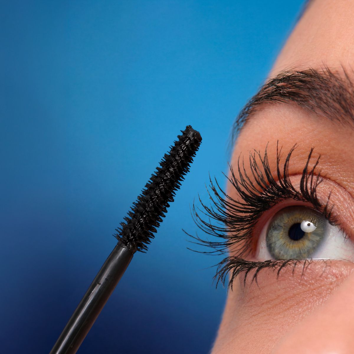 Hyalur-on Waterproof Mascara